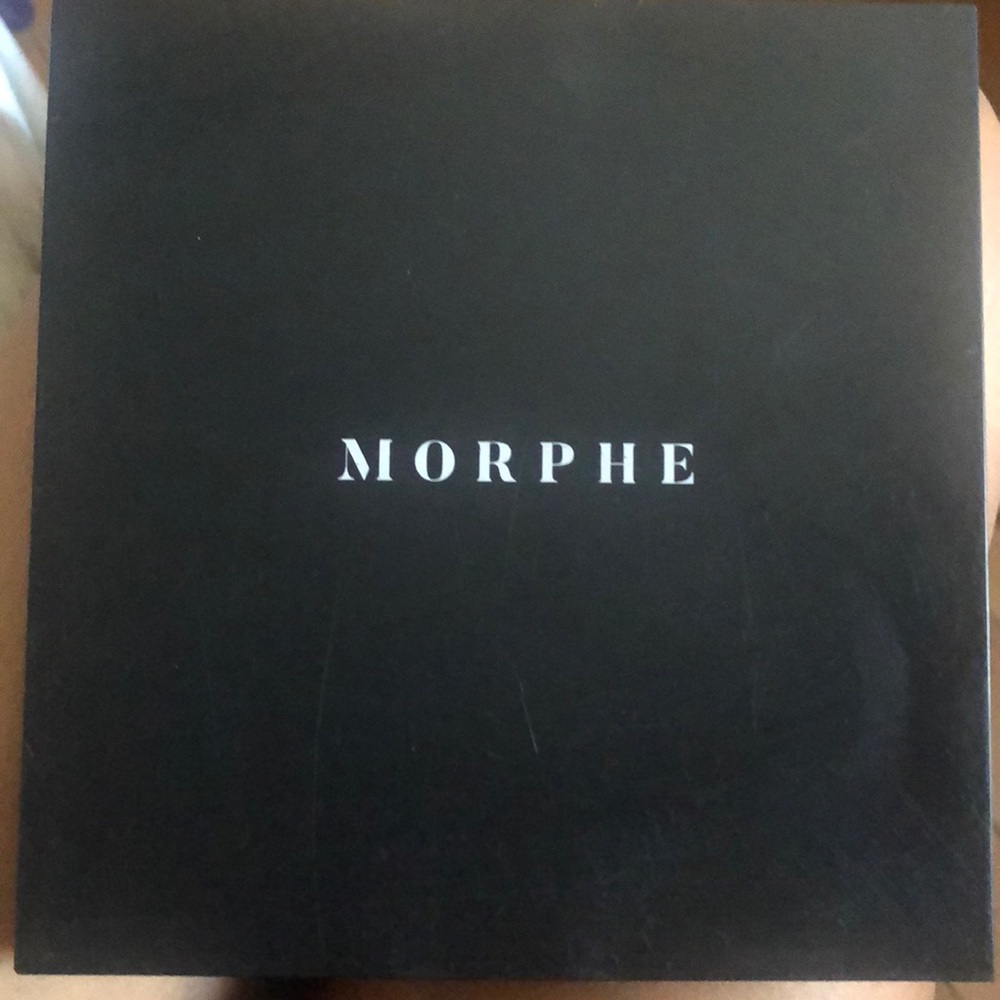 Morphe eyeshadow pallet 25B